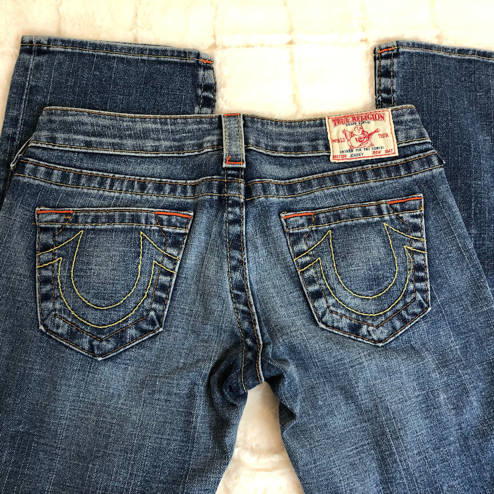 True Religion Johnny Distressed Jeans. Size 26